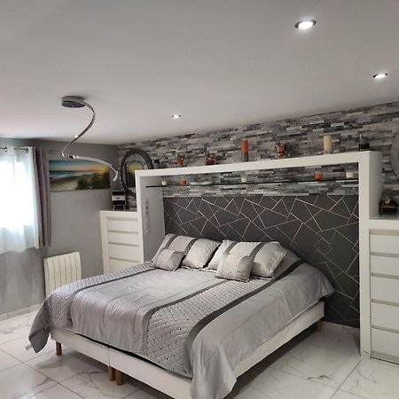 Villa Massenet Sarcelles Εξωτερικό φωτογραφία