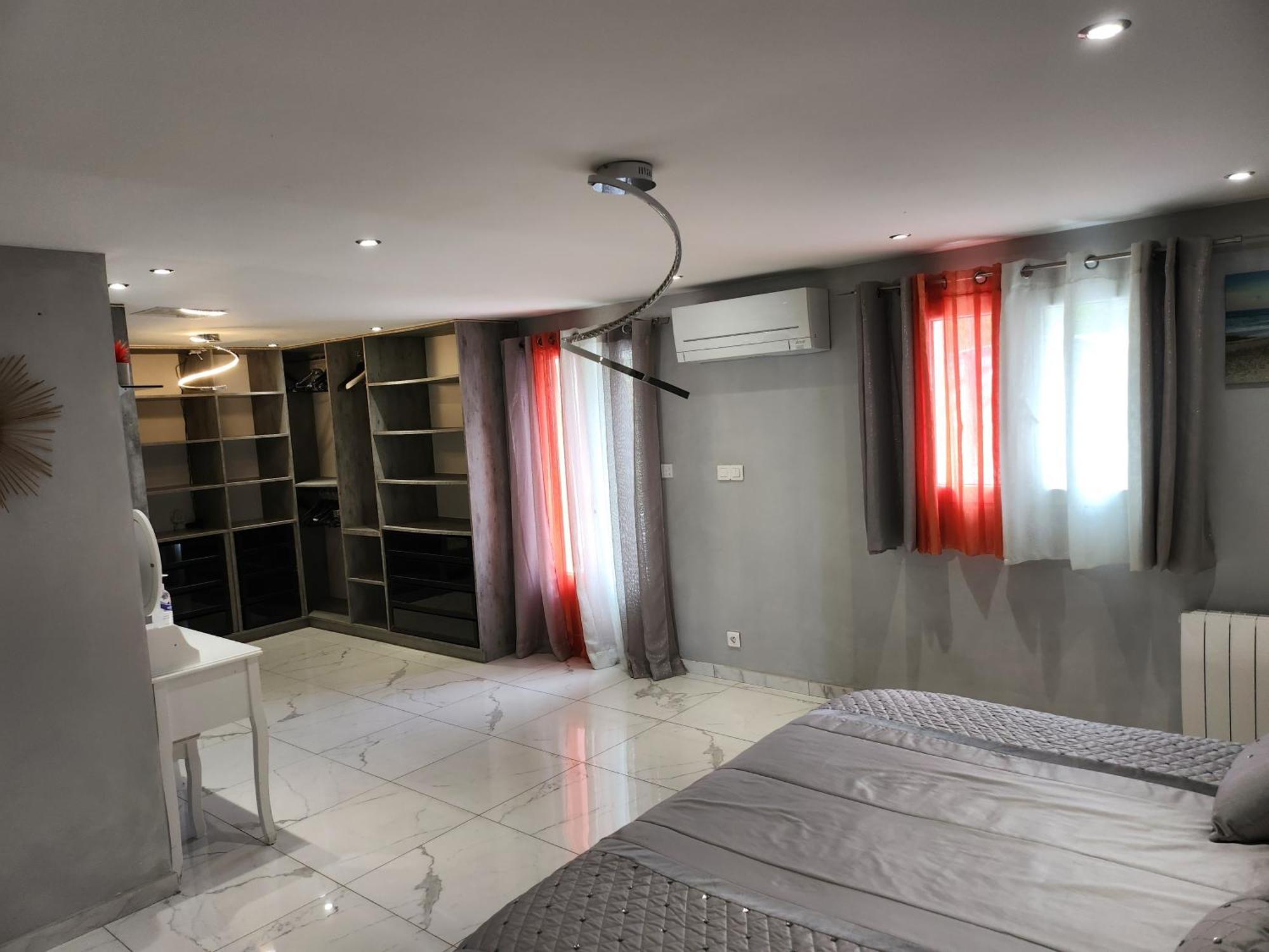 Villa Massenet Sarcelles Εξωτερικό φωτογραφία